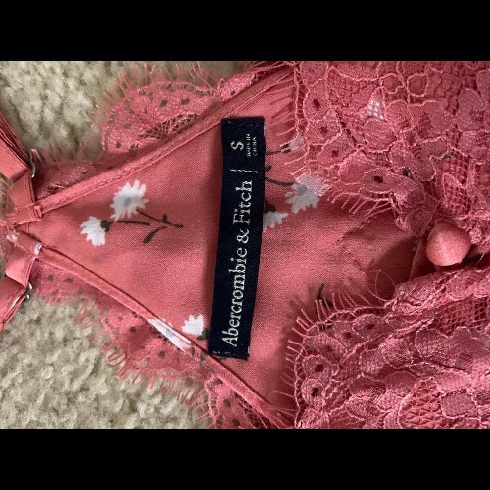 Abercrombie tank top - Picture 2 of 4